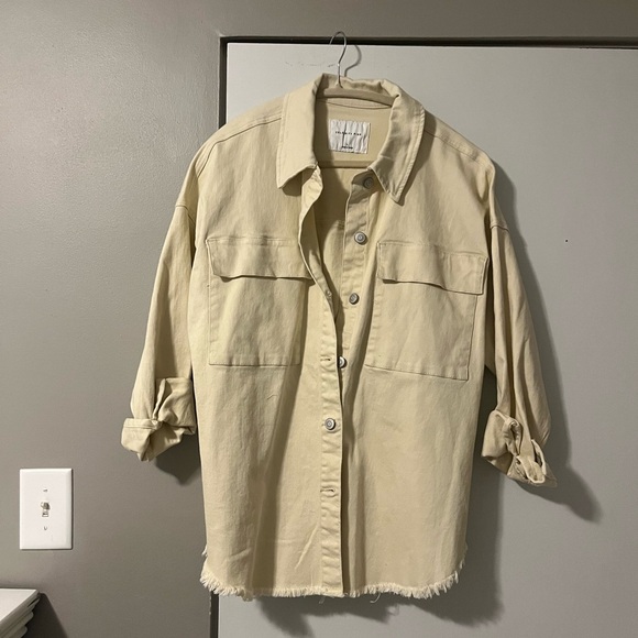 Jean jacket - Picture 1 of 3